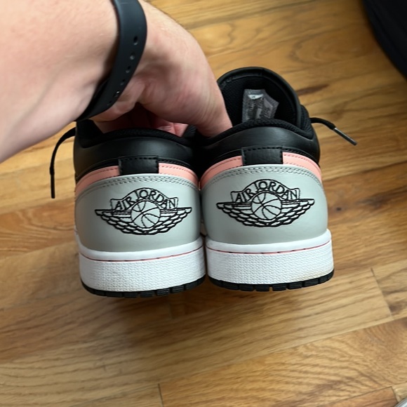 Nike Air Jordan 1s (limited edition) - Picture 6 of 8